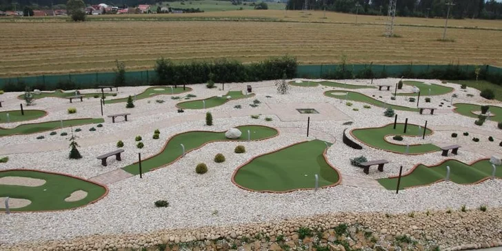 Adventure golf