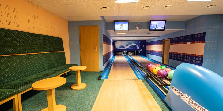 Nově je v hotelu i bowling se dvěma drahami (za příplatek).
