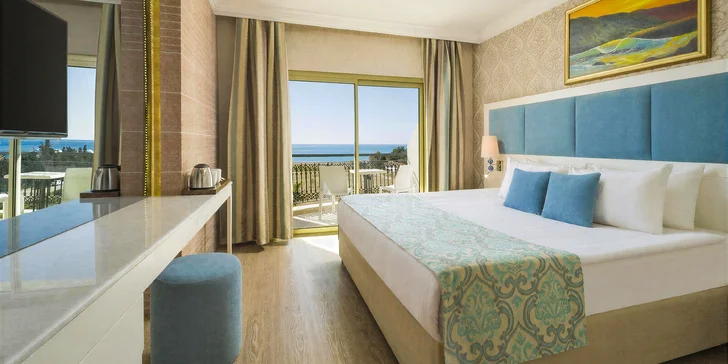 Zabydlíte se v 5* hotelu Asteria Bloom Side.
