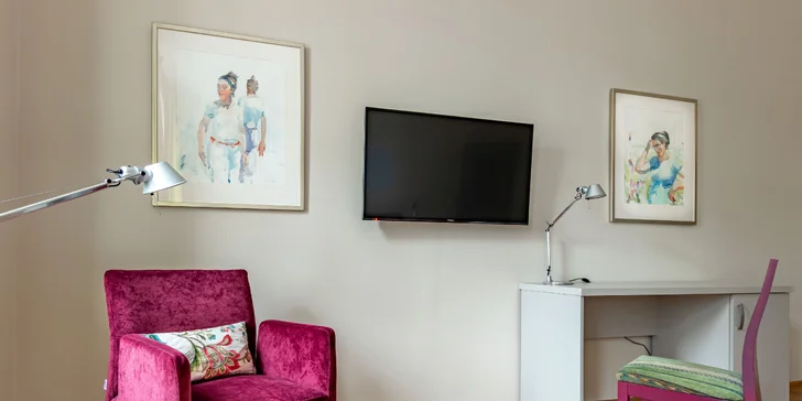 Nově instalovaná anténa se stará o pokrytí televizního signálu ve všech pokojích.