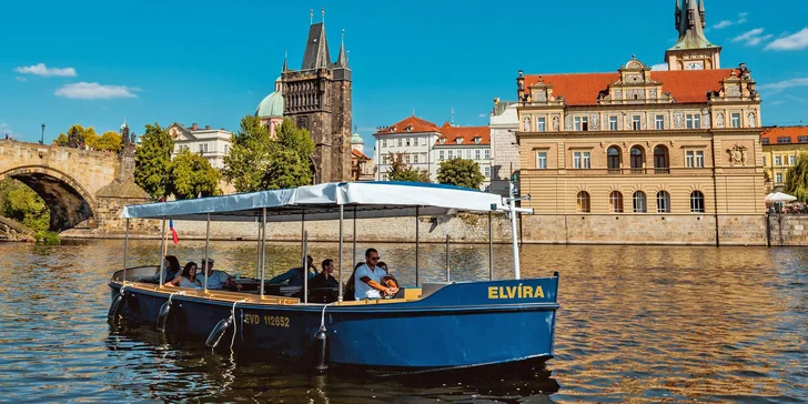 Těšte se na živý výklad a pohledy na známá panoramata, ale i utajená místa. 
