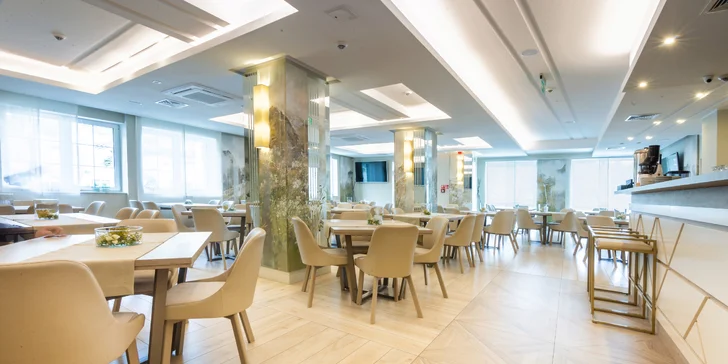 Bufetové snídaně si vychutnáte každé ráno ve vyhlášené hotelové restauraci. 