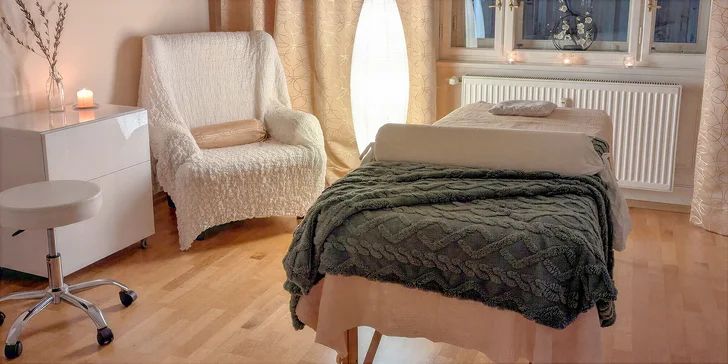 Na výběr je reflexní masáž nohou, masáž regenerační či psychosomatická.