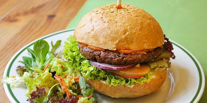 Připraveno s láskou k jídlu: Veganský předkrm a burger z tempehu pro 1 či 2 osoby