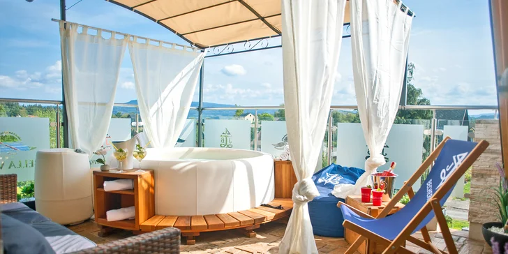 Relaxace s výhledem: 2 hodiny v privátním wellness na střeše hotelu pro 2 osoby