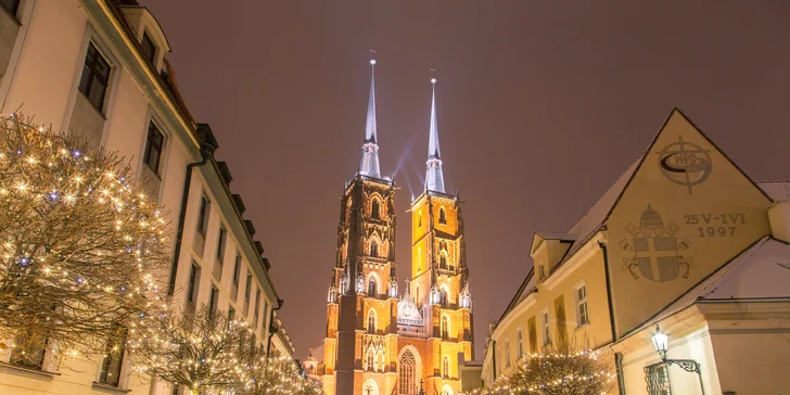 Podíváte se i do katedrály sv. Jana Křtitele na Tumském ostrově.