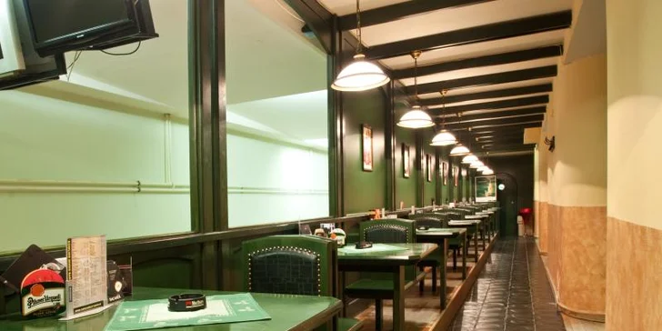 Bowling bar najdete kousek od zastávky 9. května. 
