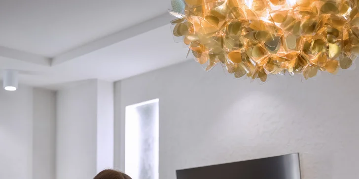 V ponuke vás čaká komplexná dentálna hygiena alebo bielenie zubov lampou Magic Light Pro Plus