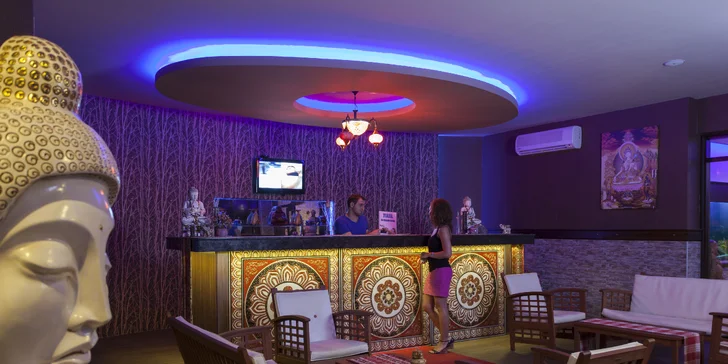V rámci ultra all inclusive stravování se těšte nejen na jídlo, ale i místní alkoholické a nealko nápoje. 