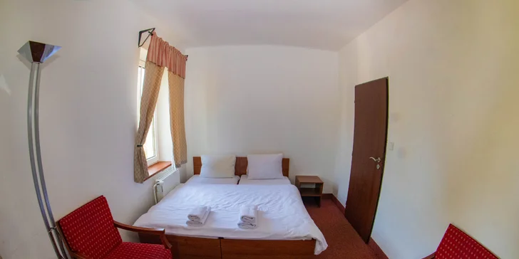 V pokoji najdete vše co potřebujete k odpočinku po výletech.