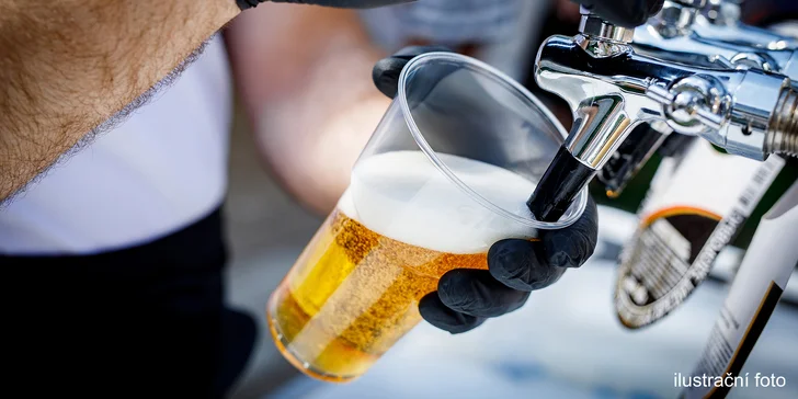Nápoj pro 1 osobu: káva, čaj, svařák, nealko či víno a pivo s sebou, nebo na místě
