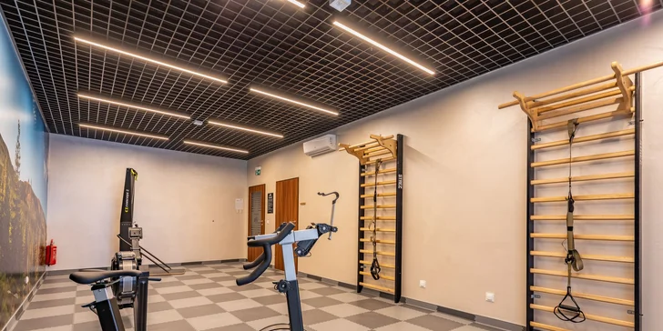 Neomezeně můžete využít i fitness.