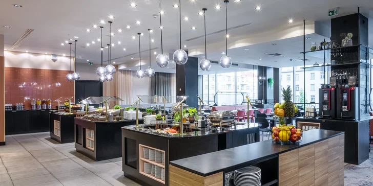 V ceně máte bufetové snídaně, případně i kredit do restaurace (dle vybrané varianty). 