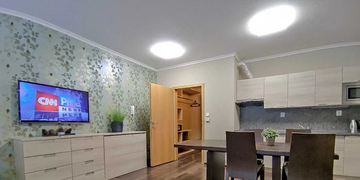 Každý apartmán má vybavený kuchyňský kout a vždy budete mít k dispozici TV. 