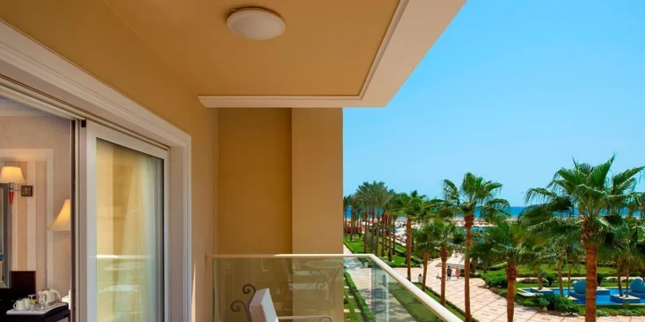 Všechny pokoje mají balkon či terasu.