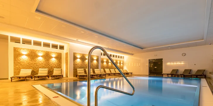 Za příplatek můžete využít bazén v blízkosti hotelu (cca 50 m).