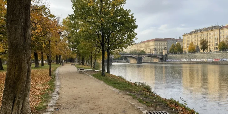 Čeká vás cca 7 km dlouhá trasa bez větších bariér, takže ji zvládnou i vozíčkáři a rodiny s kočárky.