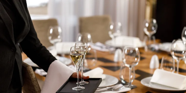 Večer si můžete vychutnat večeři v restauraci Chemik.