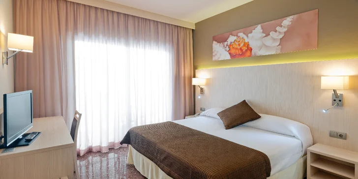 V hotelu GHT Costa Brava & Spa přímo v centru Tossa de Mar vás čeká prostředí, které potěší rodiny, páry i aktivní cestovatele.