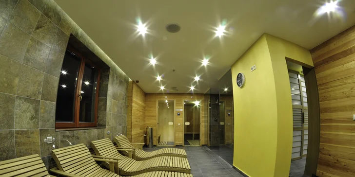 Čeká tu na vás vířivka, finská sauna, infrasauna a Kneippův chodník. 