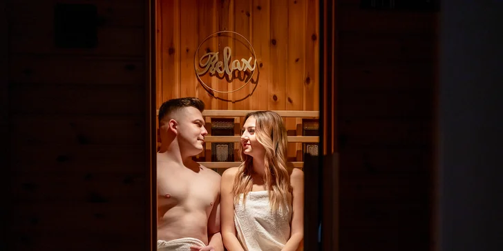 Čeká vás 150 minut ve wellness zóně s vířivkou, saunou i pohodlnou relaxační postelí nebo sedačkou. 