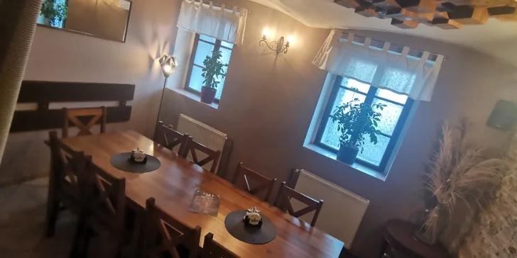 Těší se tu na vás jakýkoli den, zavřeno je jenom v neděli. Rezervaci nemusíte řešit. 