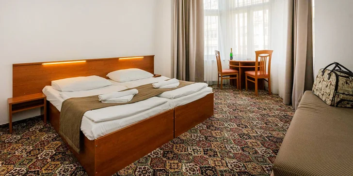 Příjemný hotel v centru Prahy se snídaní: u nám. Republiky, 600 m od Staroměstského nám.