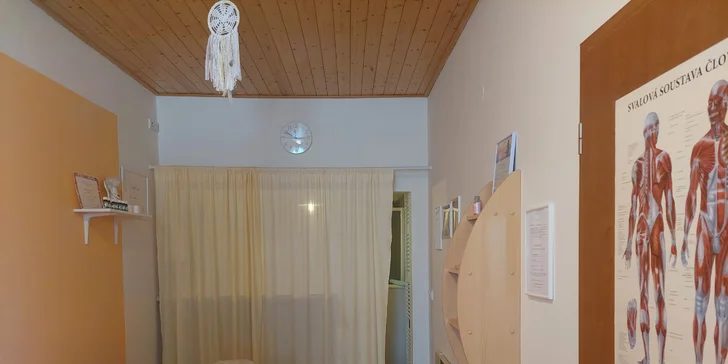 Ošetření vás čeká v salonu Masáže a regenerace Martina Šebestová.