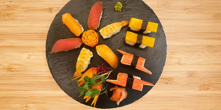 Za příplatek vám vše rádi zabalí s sebou (nigiri set s 10 ks). 