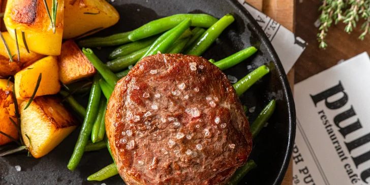 Hľadáte darček, ktorý bude jednoducho na zjedenie? Vykašlite sa na všetko malé, milé a rozkošné a kúpte mu radšej poriadny steak!

