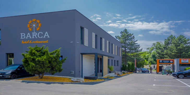 Jedinečná dovolenka a skvelé gastronomické služby v novootvorenom rezorte Hotel&Restaurant Barca blízko centra Košíc