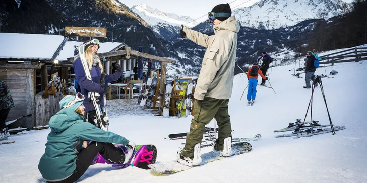 Jeden den budete sjíždět svahy střediska Sölden nebo Stuhleck či ledovce Pitzal, Hintertux nebo Stubai. (Copyright Bergbahnen Sölden)
