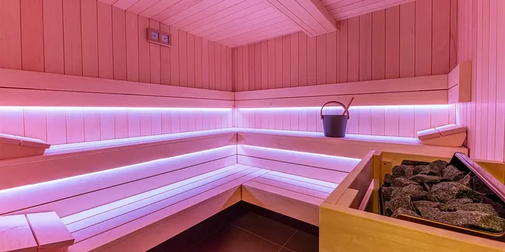 Na výběr je několik pobytových balíčků, třeba i s relaxem v sauně. 