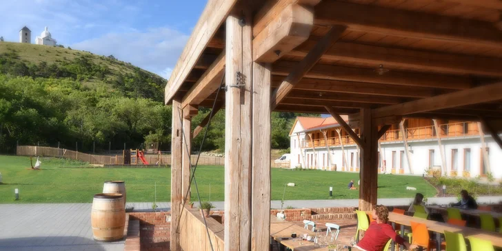 Z hotelu je nádherný výhled na Svatý kopeček.