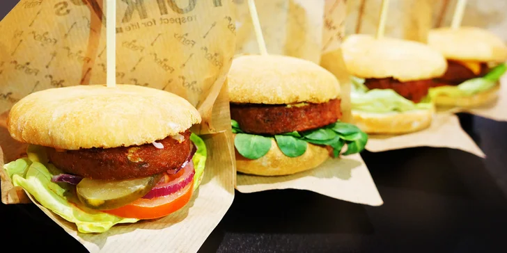 4 vyladěné veganské mini burgery dle vašeho výběru pro dva