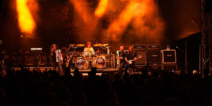 Vstupenky na hudební a vinařský festival NaVíno Fest 2026 v Břeclavi