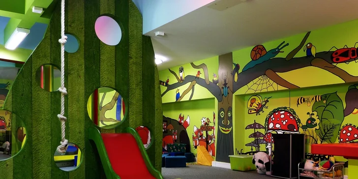 V sesterském Hotelu Sepetná pak můžete využít dětskou hernu.