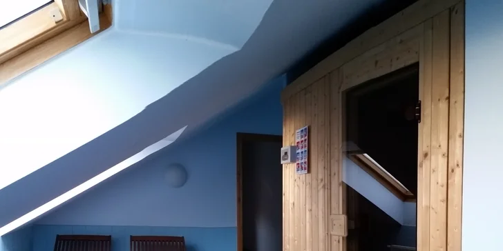 Příjemně si zarelaxujete ve vířivce a sauně. V ceně některých variant hodinový vstup pro oba.