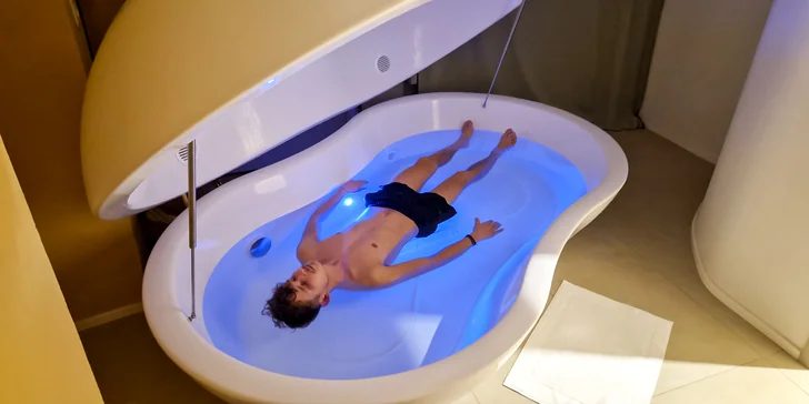 Floating: 60 alebo 90 minút, aj kombinovaný variant s masážou