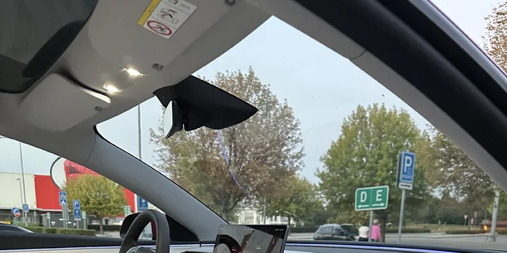 Dvojitá lepená skla zajistí lepší odhlučnění.