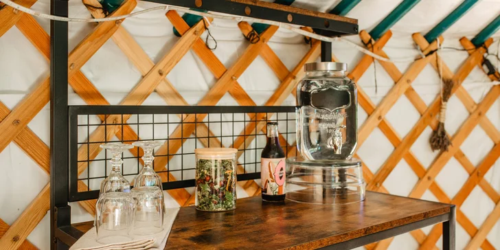 Těšit se můžete také na samoobslužný minibar s pivem či limonádami.