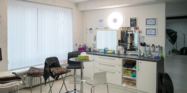 Ateliér FotoHome - koutek pro vizážistky
