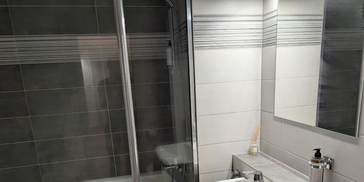 Samozrejmosťou je vlastná kúpeľňa.