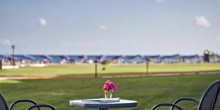 Zda budete ubytovaní v pokoji, nebo bungalovu, rozhoduje přímo hotel po vašem příjezdu.