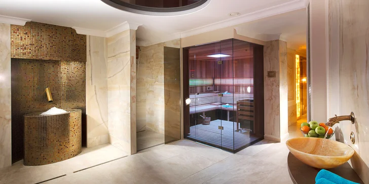 Ubytujete se v luxusním Chateau Monty Spa resortu s wellness. 