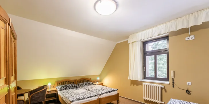 Připravený je pro vás plně vybavený pokoj s Wi-Fi.  K dispozici budete mít televizi. 