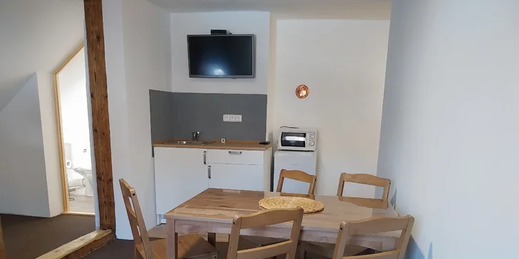 Apt. 2