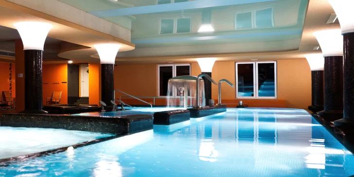 4* wellness hotel přímo u Balatonu: polopenze, pobyt pro dítě do 11,9 let zdarma i bonusová noc