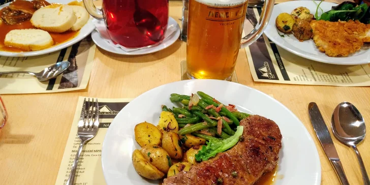 Každé ráno pak na vás bude v hotelové restauraci čekat bohatá bufetová snídaně.