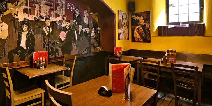 Všechny burgery je možné udělat i s kuřecím masem nebo ve vegetariánské verzi. 